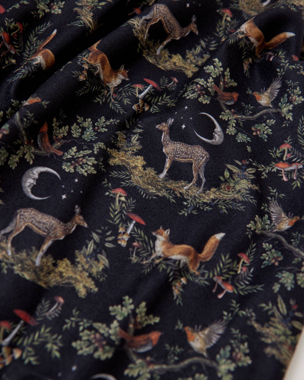 Éjszakai meseerdő sál - midnight