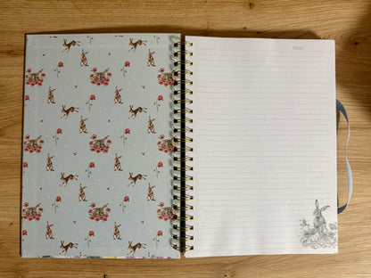 Wrendale Designs - A4 Jegyzetfüzet - Nyúl a virágok között