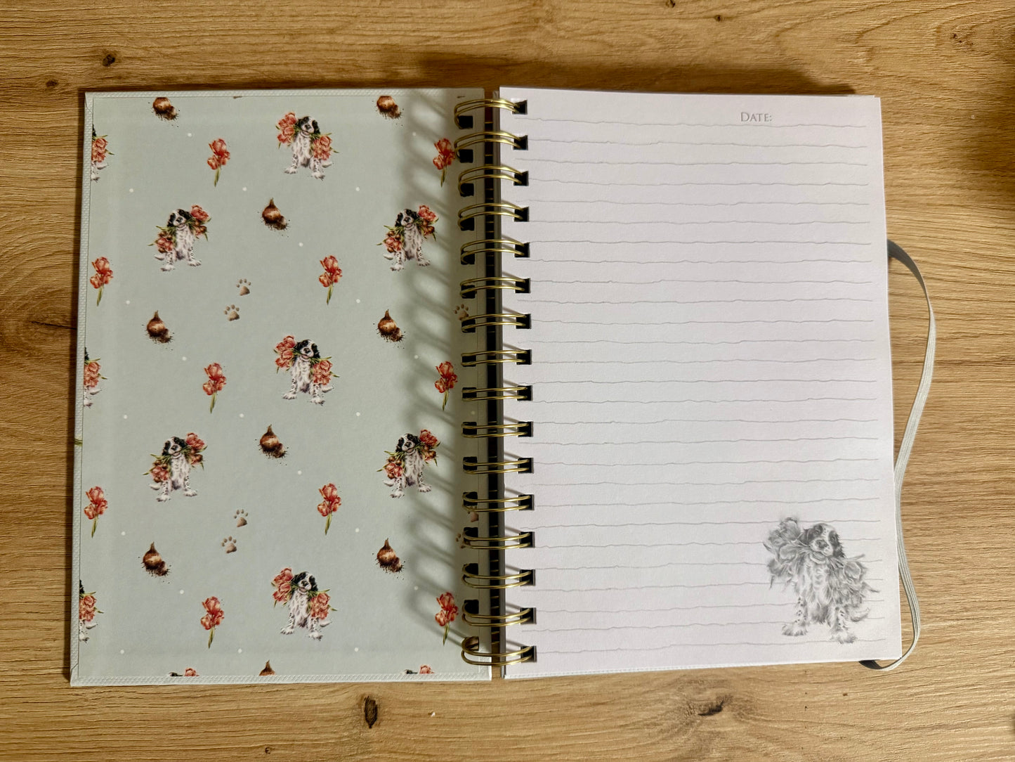 Wrendale Designs - A5 Jegyzetfüzet - Kutyus virágokkal (Kék)