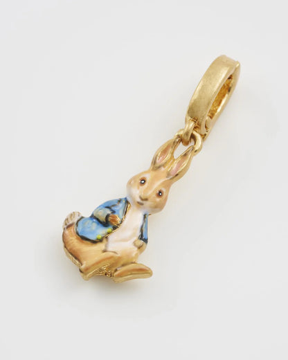 Fable England x Nyúl Péter charm